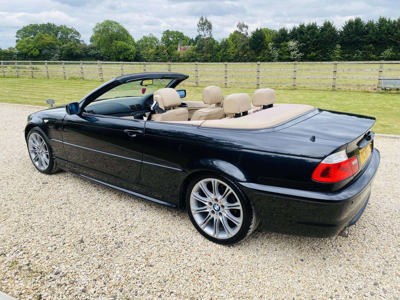 A 2006 BMW 3 SERIES 2.0 318Ci 318 M Sport Convertible 2dr Petrol Manual (190 g/km, 150 bhp) A 2006 BMW 3 SERIES 2.0 318Ci 318 M Sport Convertible 2dr Petrol Manual (190 g/km, 150 bhp)
