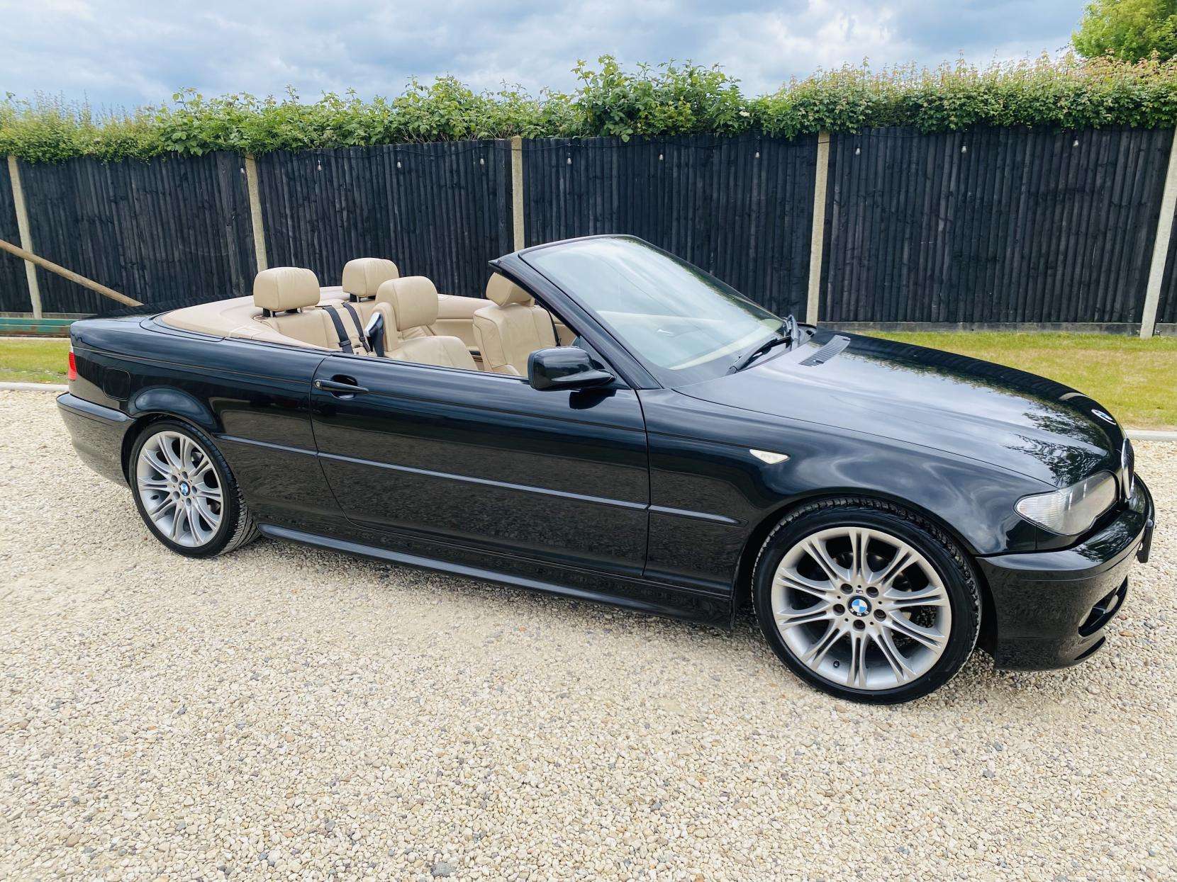 A 2006 BMW 3 SERIES 2.0 318Ci 318 M Sport Convertible 2dr Petrol Manual (190 g/km, 150 bhp) A 2006 BMW 3 SERIES 2.0 318Ci 318 M Sport Convertible 2dr Petrol Manual (190 g/km, 150 bhp)