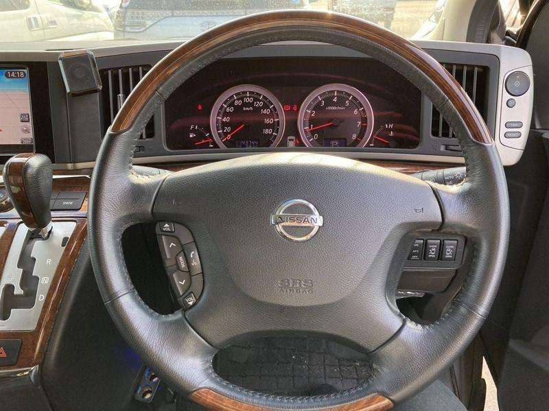 null NISSAN ELGRAND null NISSAN ELGRAND