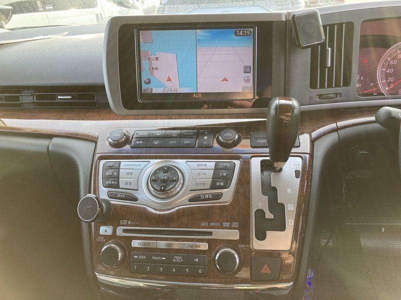 null NISSAN ELGRAND null NISSAN ELGRAND