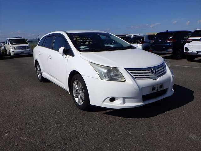 null TOYOTA AVENSIS null TOYOTA AVENSIS