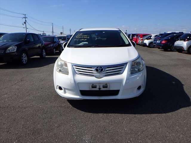 null TOYOTA AVENSIS null TOYOTA AVENSIS