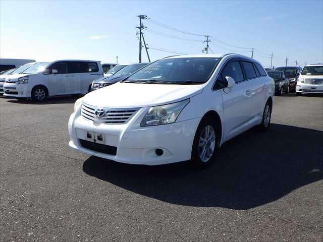 null TOYOTA AVENSIS null TOYOTA AVENSIS