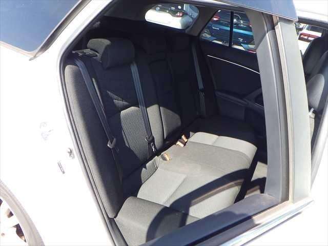 null TOYOTA AVENSIS null TOYOTA AVENSIS