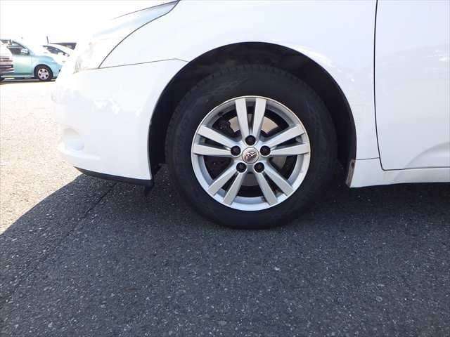 null TOYOTA AVENSIS null TOYOTA AVENSIS