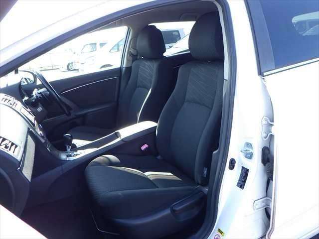 null TOYOTA AVENSIS null TOYOTA AVENSIS