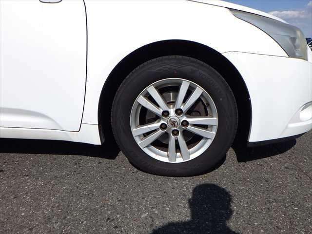 null TOYOTA AVENSIS null TOYOTA AVENSIS