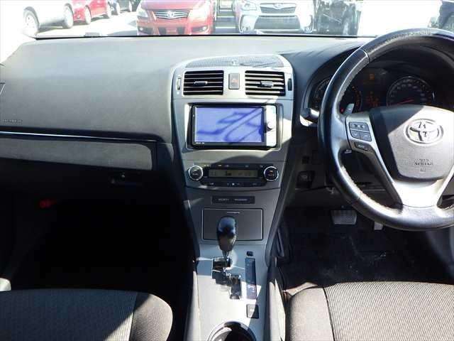 null TOYOTA AVENSIS null TOYOTA AVENSIS