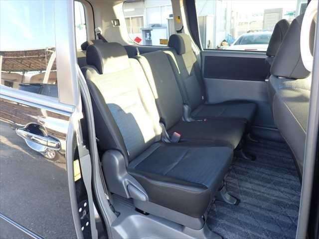 null TOYOTA VOXY null TOYOTA VOXY