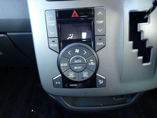 null TOYOTA VOXY null TOYOTA VOXY