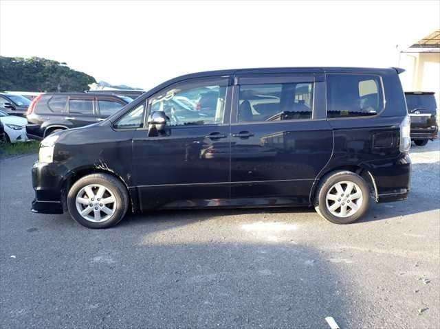 null TOYOTA VOXY null TOYOTA VOXY