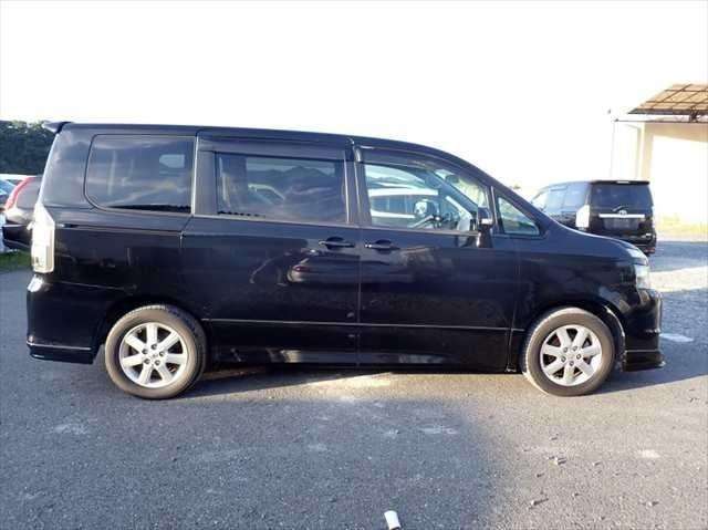 A null TOYOTA VOXY Z @ AW @AERO A null TOYOTA VOXY Z @ AW @AERO