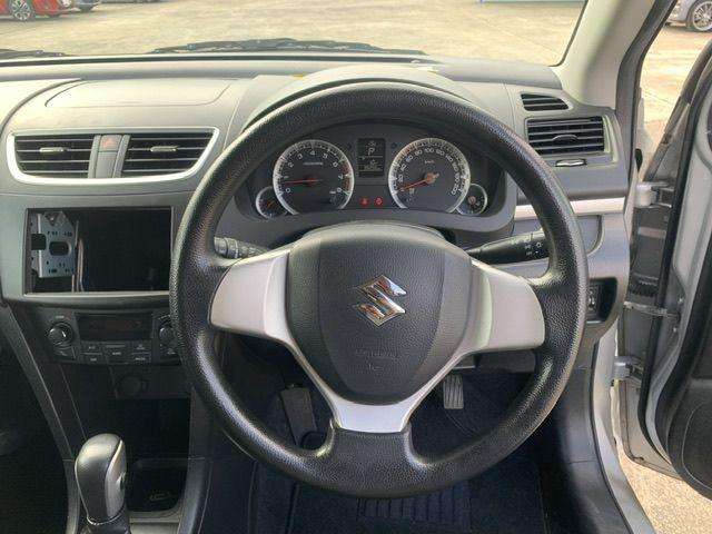 null SUZUKI SWIFT null SUZUKI SWIFT