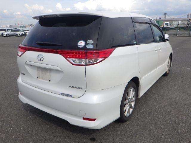 A null TOYOTA ESTIMA Aeras A null TOYOTA ESTIMA Aeras