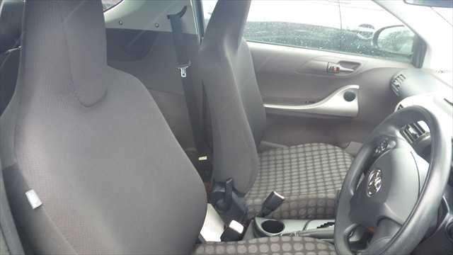 null TOYOTA IQ null TOYOTA IQ