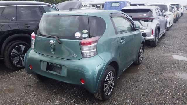 null TOYOTA IQ null TOYOTA IQ
