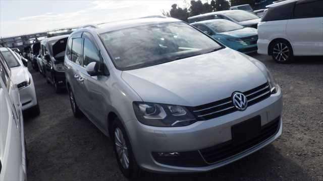 A 2012 VOLKSWAGEN SHARAN TSI COMFORT LINE BLUEMOTION TECHNOLOGY A 2012 VOLKSWAGEN SHARAN TSI COMFORT LINE BLUEMOTION TECHNOLOGY