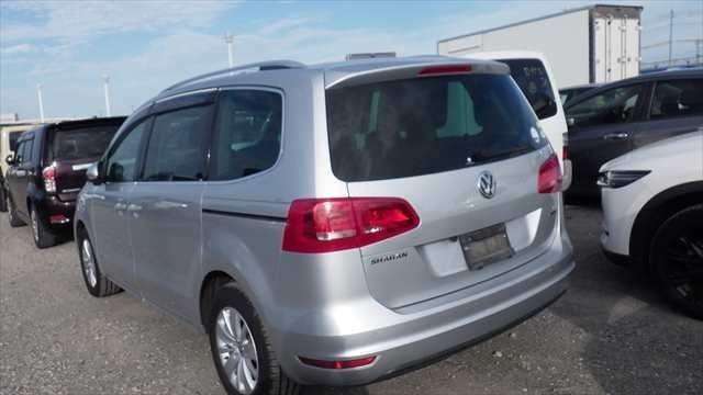 A 2012 VOLKSWAGEN SHARAN TSI COMFORT LINE BLUEMOTION TECHNOLOGY A 2012 VOLKSWAGEN SHARAN TSI COMFORT LINE BLUEMOTION TECHNOLOGY