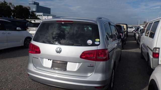 A 2012 VOLKSWAGEN SHARAN TSI COMFORT LINE BLUEMOTION TECHNOLOGY A 2012 VOLKSWAGEN SHARAN TSI COMFORT LINE BLUEMOTION TECHNOLOGY