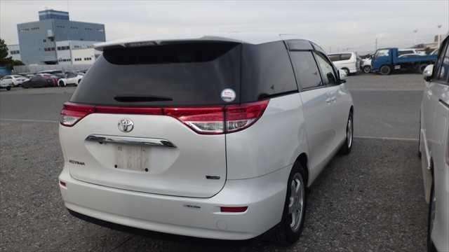 A 2012 TOYOTA ESTIMA X A 2012 TOYOTA ESTIMA X