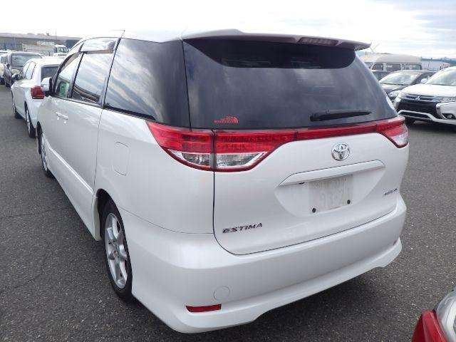 A 2010 TOYOTA ESTIMA Aeras A 2010 TOYOTA ESTIMA Aeras