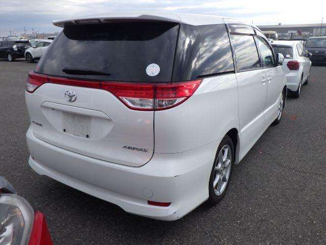 A 2010 TOYOTA ESTIMA Aeras A 2010 TOYOTA ESTIMA Aeras