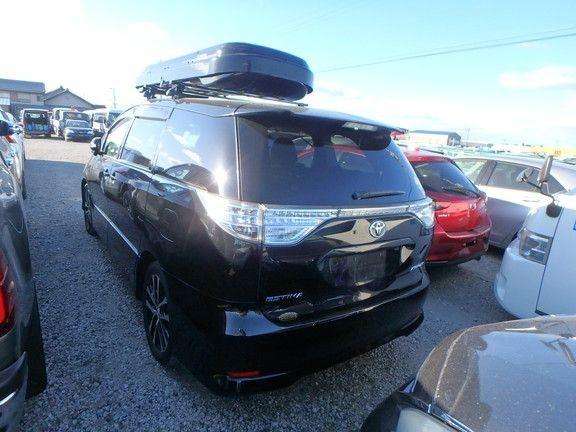 A 2015 TOYOTA ESTIMA Aeras A 2015 TOYOTA ESTIMA Aeras