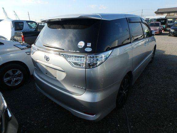 A 2013 TOYOTA ESTIMA Aeras A 2013 TOYOTA ESTIMA Aeras