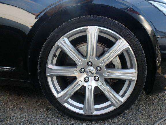 2018 VOLVO S90 2018 VOLVO S90