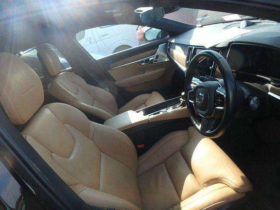 2018 VOLVO S90 2018 VOLVO S90