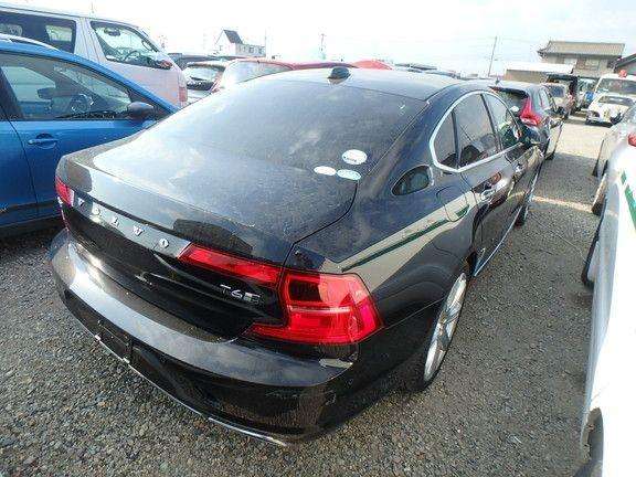 A 2018 VOLVO S90 INSCRIPTION A 2018 VOLVO S90 INSCRIPTION
