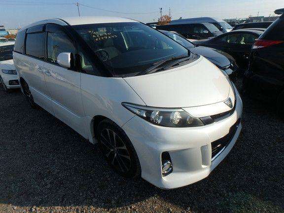 A 2013 TOYOTA ESTIMA Aeras A 2013 TOYOTA ESTIMA Aeras