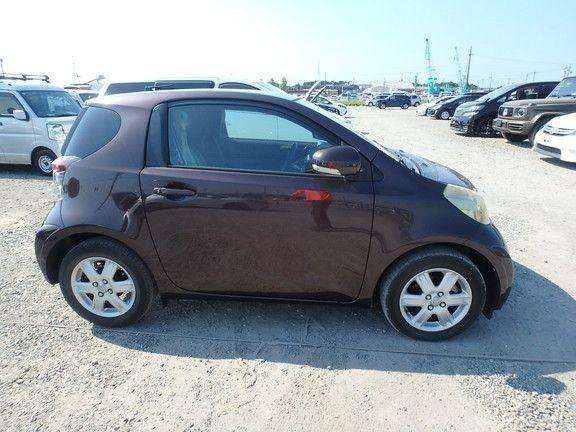 A 2008 TOYOTA IQ LEATHER PACKAGE A 2008 TOYOTA IQ LEATHER PACKAGE