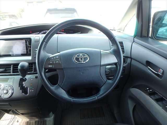 A 2010 TOYOTA ES Aeras A 2010 TOYOTA ES Aeras