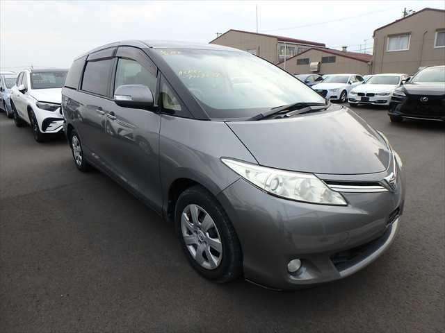 A 2014 TOYOTA ESTIMA Aeras A 2014 TOYOTA ESTIMA Aeras