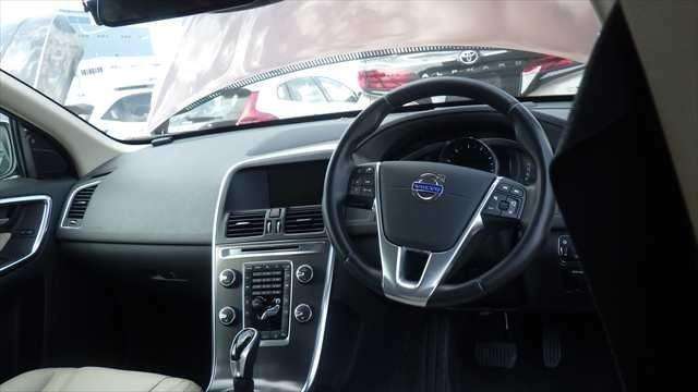 2013 VOLVO XC60 2013 VOLVO XC60