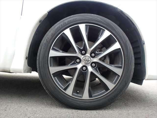 A 2014 TOYOTA ESTIMA Aeras A 2014 TOYOTA ESTIMA Aeras