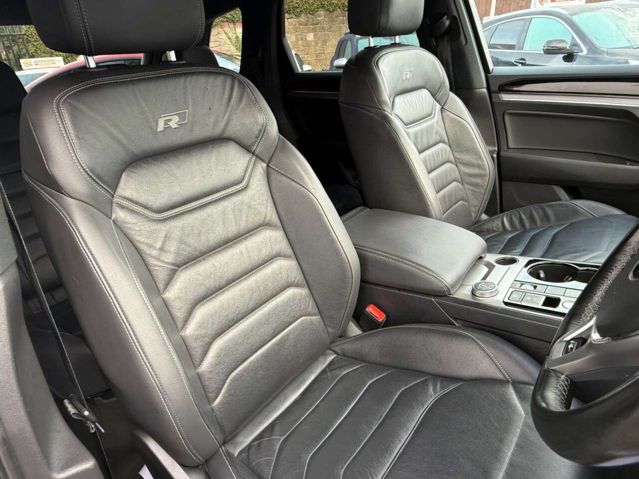 2021 VOLKSWAGEN TOUAREG 2021 VOLKSWAGEN TOUAREG