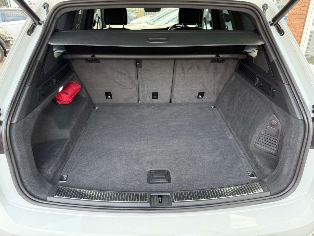2021 VOLKSWAGEN TOUAREG 2021 VOLKSWAGEN TOUAREG