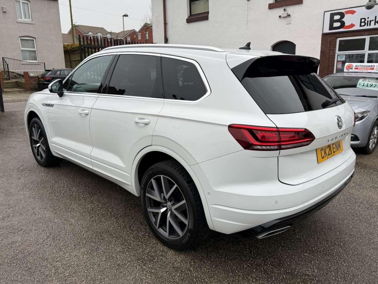 2021 VOLKSWAGEN TOUAREG 2021 VOLKSWAGEN TOUAREG