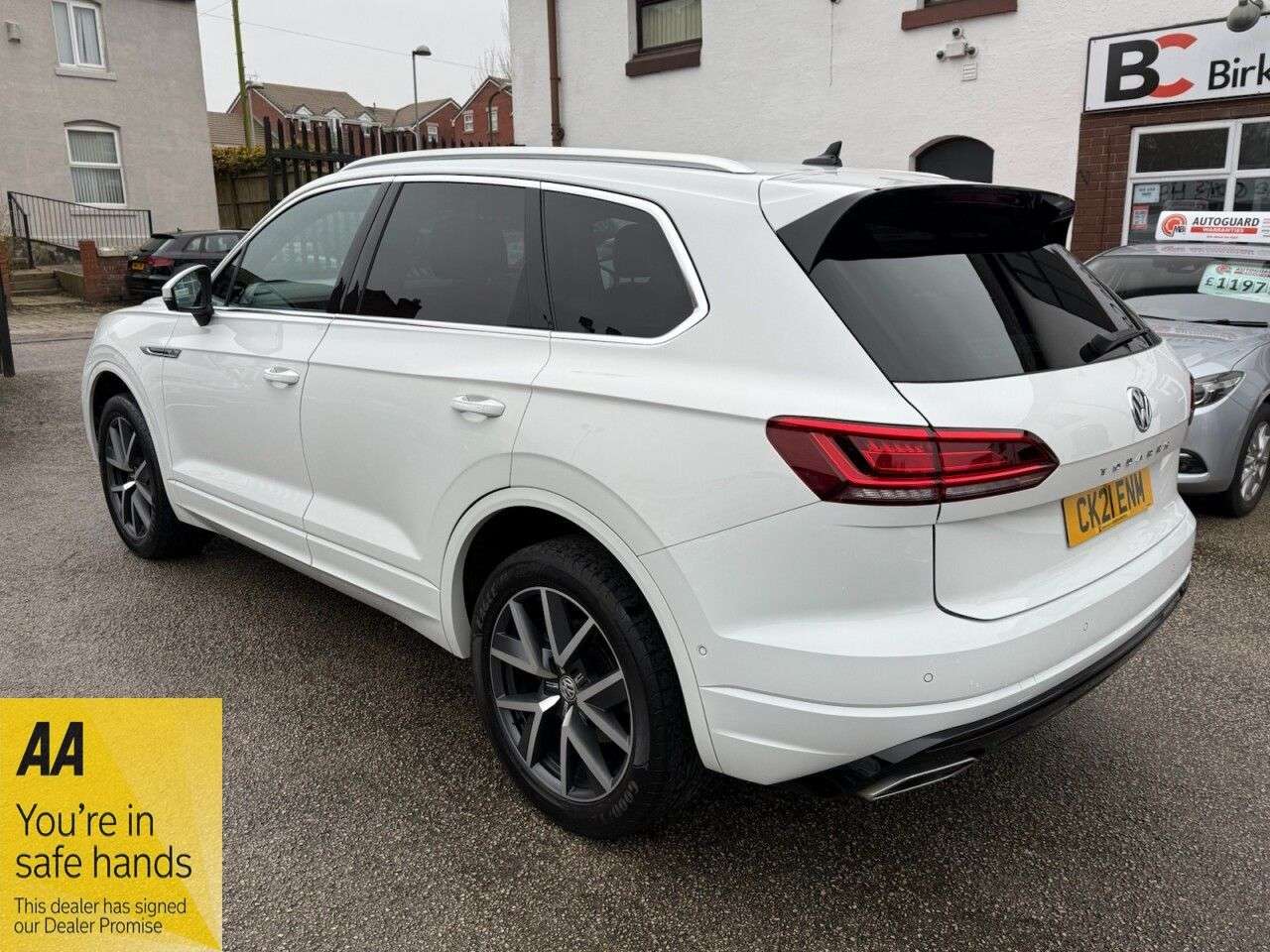 2021 VOLKSWAGEN TOUAREG 2021 VOLKSWAGEN TOUAREG