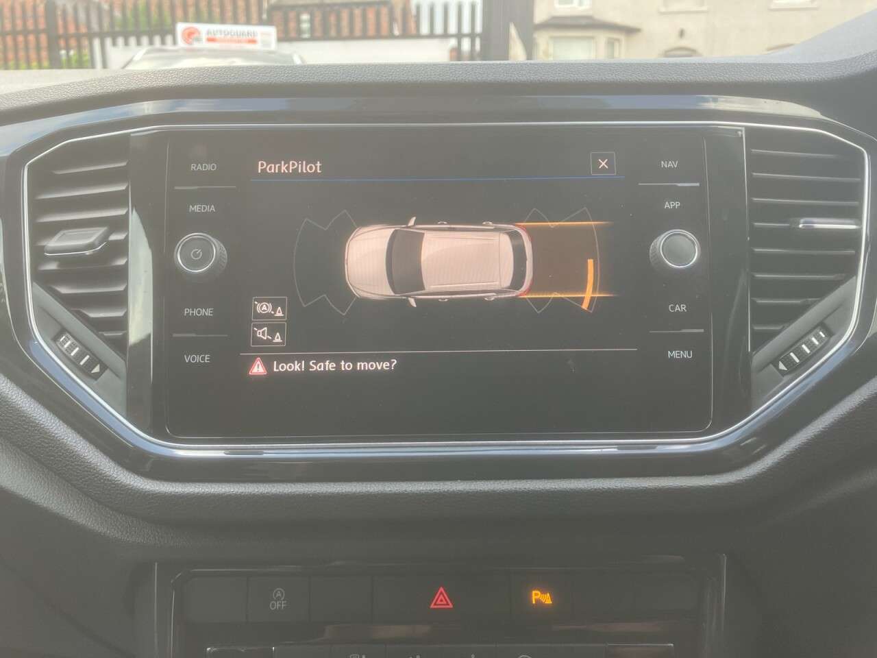 2018 VOLKSWAGEN T-ROC 2018 VOLKSWAGEN T-ROC