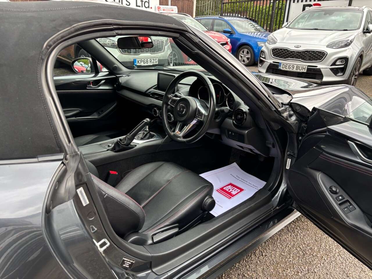 2016 MAZDA MX-5 2016 MAZDA MX-5