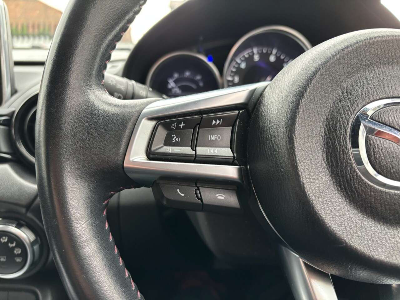 2016 MAZDA MX-5 2016 MAZDA MX-5