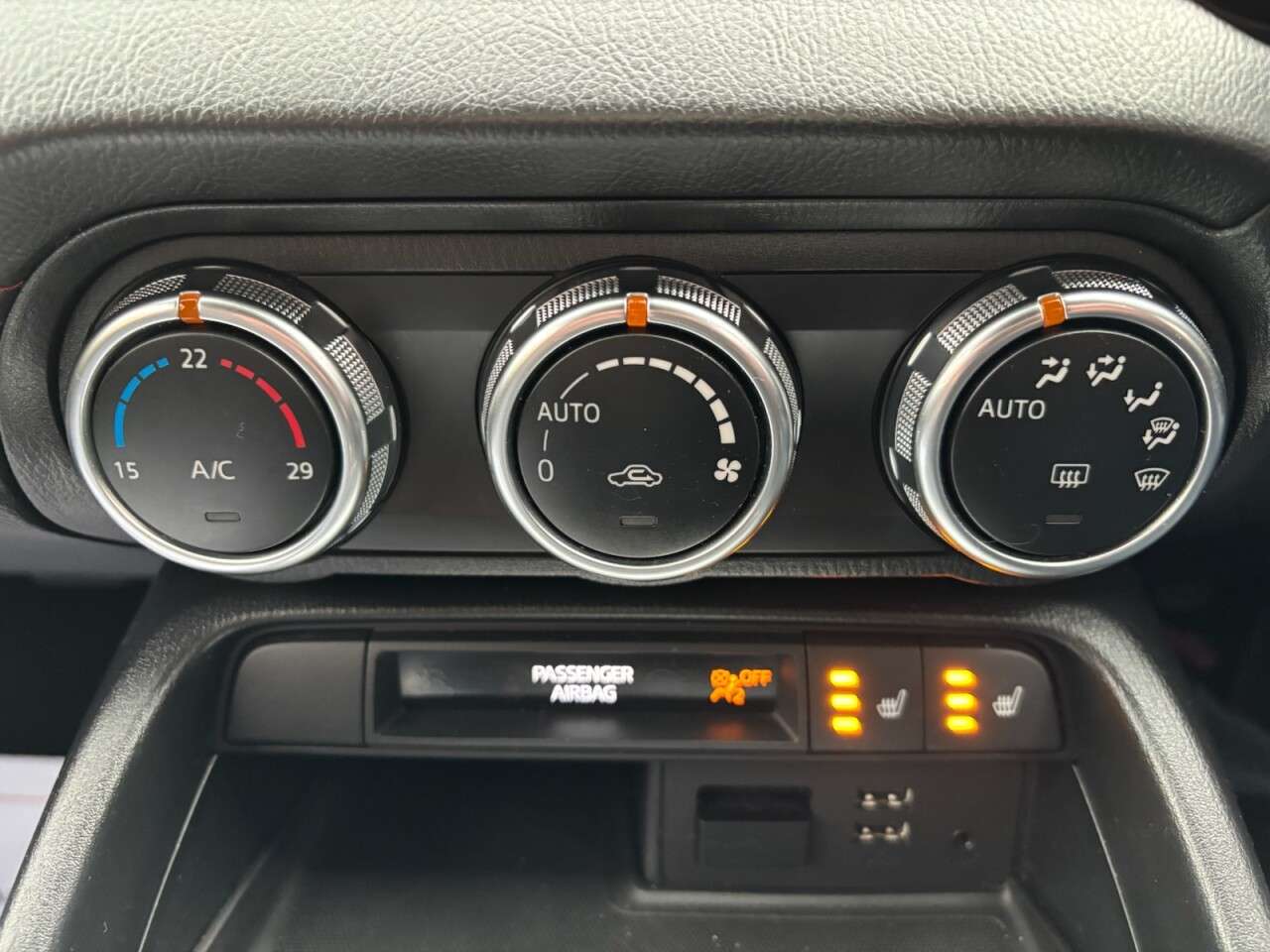 2016 MAZDA MX-5 2016 MAZDA MX-5