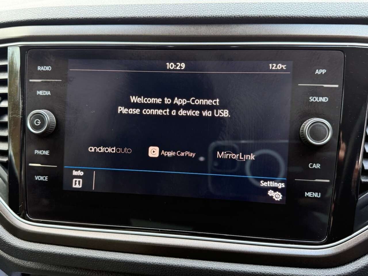 2018 VOLKSWAGEN T-ROC 2018 VOLKSWAGEN T-ROC