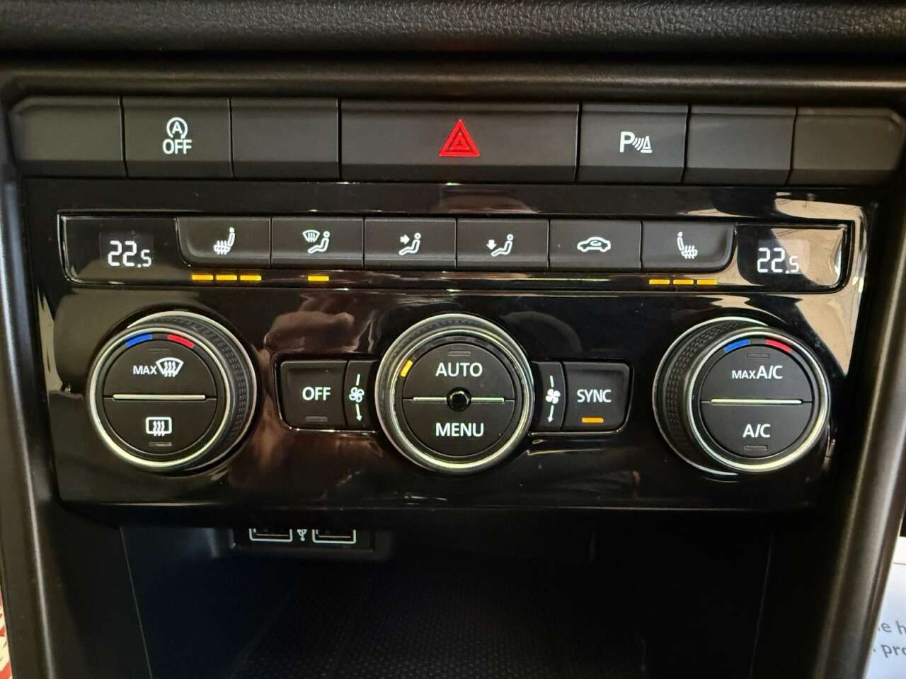 2018 VOLKSWAGEN T-ROC 2018 VOLKSWAGEN T-ROC