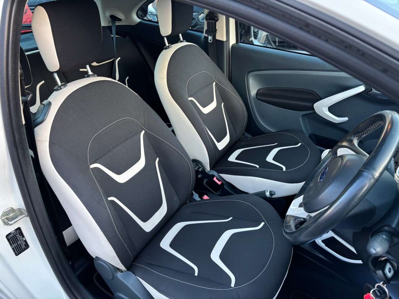 2015 FORD KA 2015 FORD KA