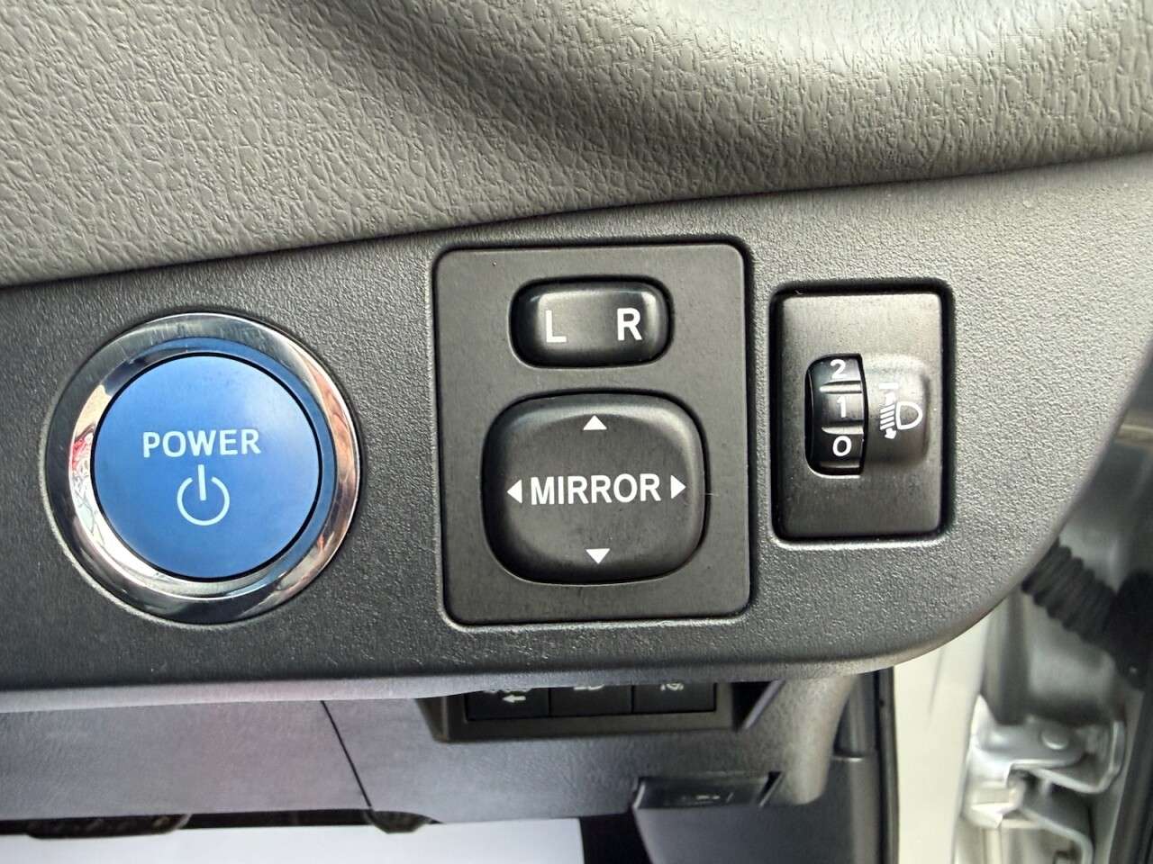 2018 TOYOTA YARIS 2018 TOYOTA YARIS