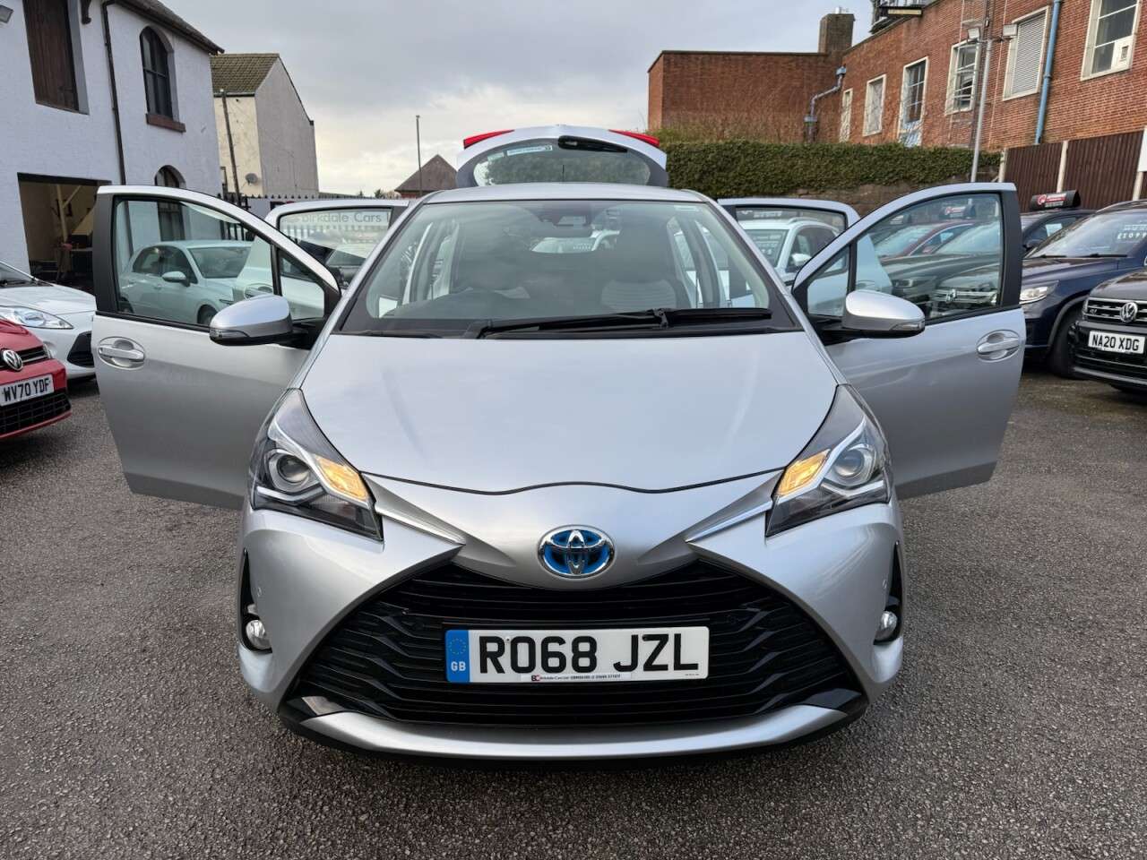 2018 TOYOTA YARIS 2018 TOYOTA YARIS